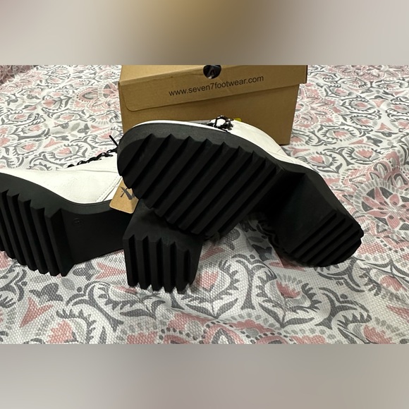 ‼️SEVEN 7 Women’s Boots size 8 NWT & Box - Picture 7 of 9